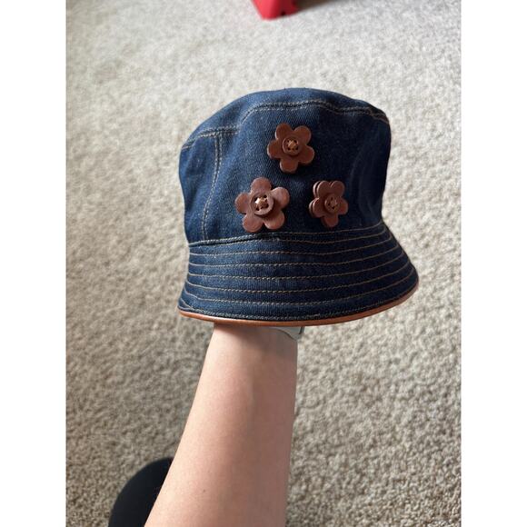 lei Accessories - Vintage Y2K Era LEI Womens Chambray Dark Denim Bucket Hat Faux Leather Flowers